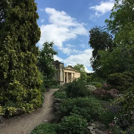 Lovely Spacious Home, 8mins Walk To Minster شقة يورك