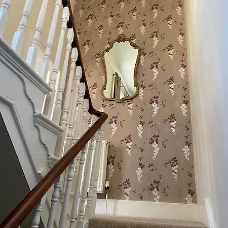 Apartment Lovely Spacious Home, 8mins Walk To Minster York