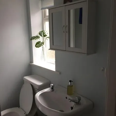 Lovely Spacious Home, 8mins Walk To Minster * York